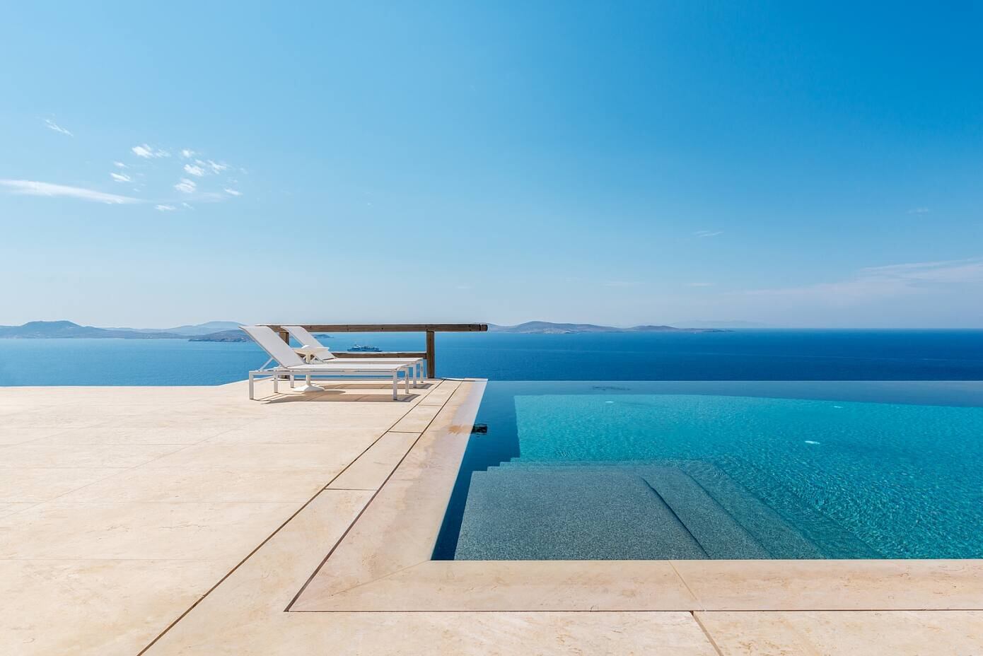 Infinite Blue Villa by Mykonos Architects