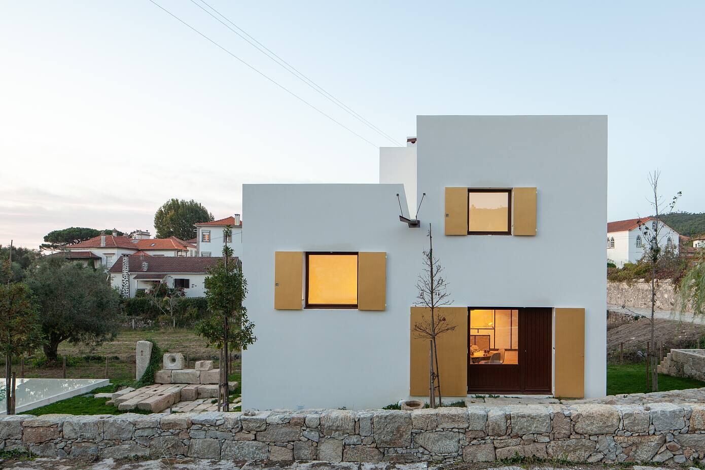 House in Afife by Guilherme Machado Vaz Arquitecto