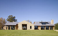 001-an-agrarian-retreat-by-walker-warner-architects
