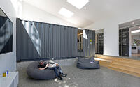 009-wyss-family-container-house-by-paul-michael-davis-architects