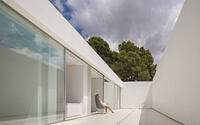 024-house-silence-fran-silvestre-arquitectos