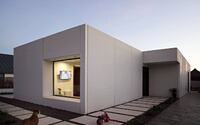 016-modular-concrete-house-trazia