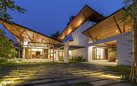 001-hovering-house-arun-thomas-architects