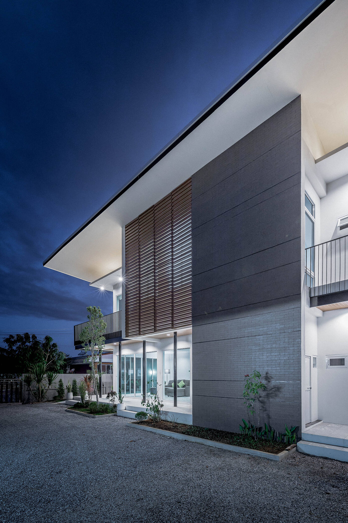 005sookhouseinstallbuilder HomeAdore