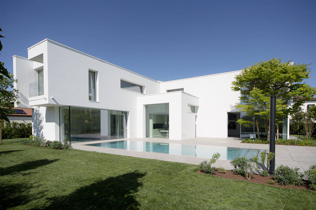 Home F+T+3 by Caprioglio Architects - 1