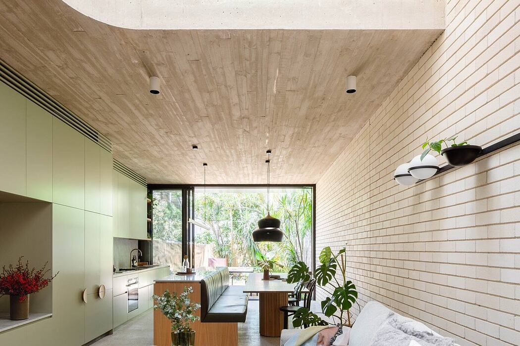 Concrete Blonde by Carter Williamson Architects