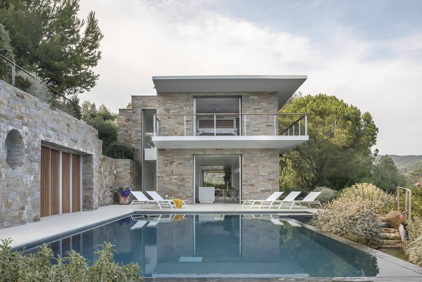 Modern Hillside Home by Michaelis Boyd