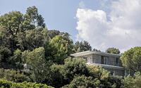 012-modern-hillside-home-michaelis-boyd