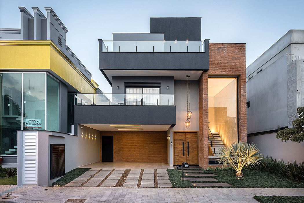 Two-Story House by PB Arquitetura
