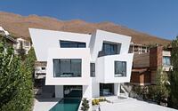 001-cantilever-house-uc21-architects