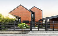 001-brick-house-gaga-design-house