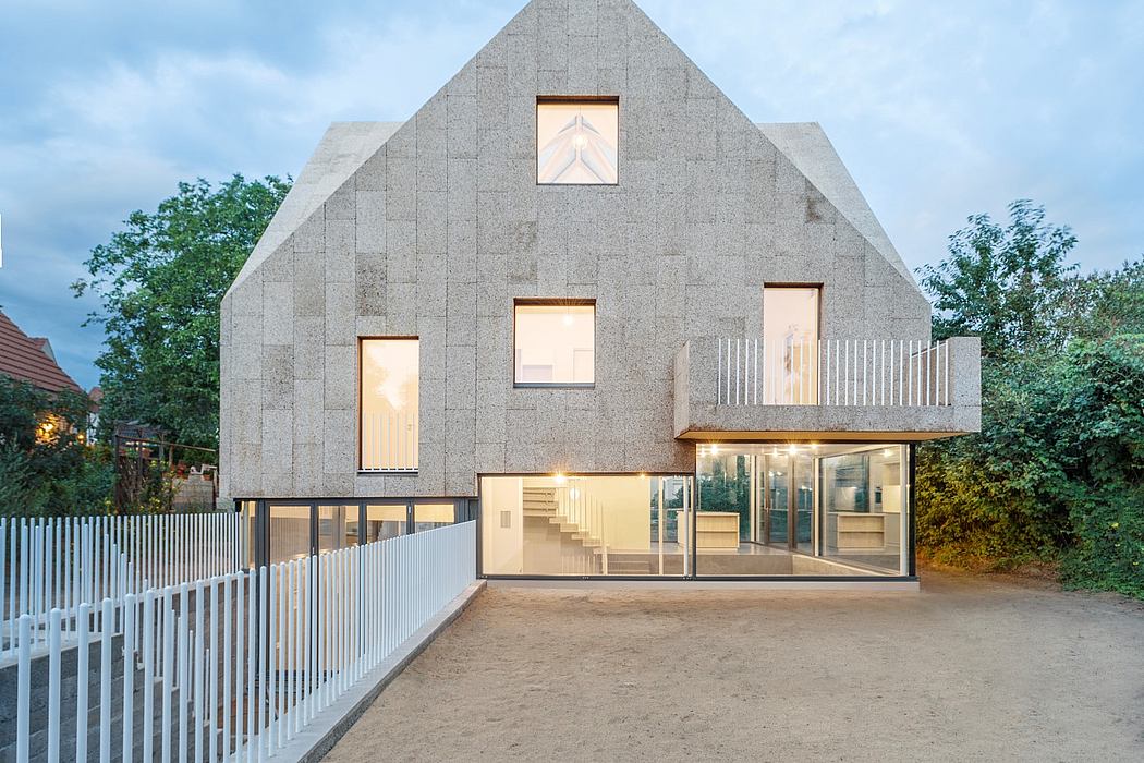 Corkscrew House by Rundzwei Architekten