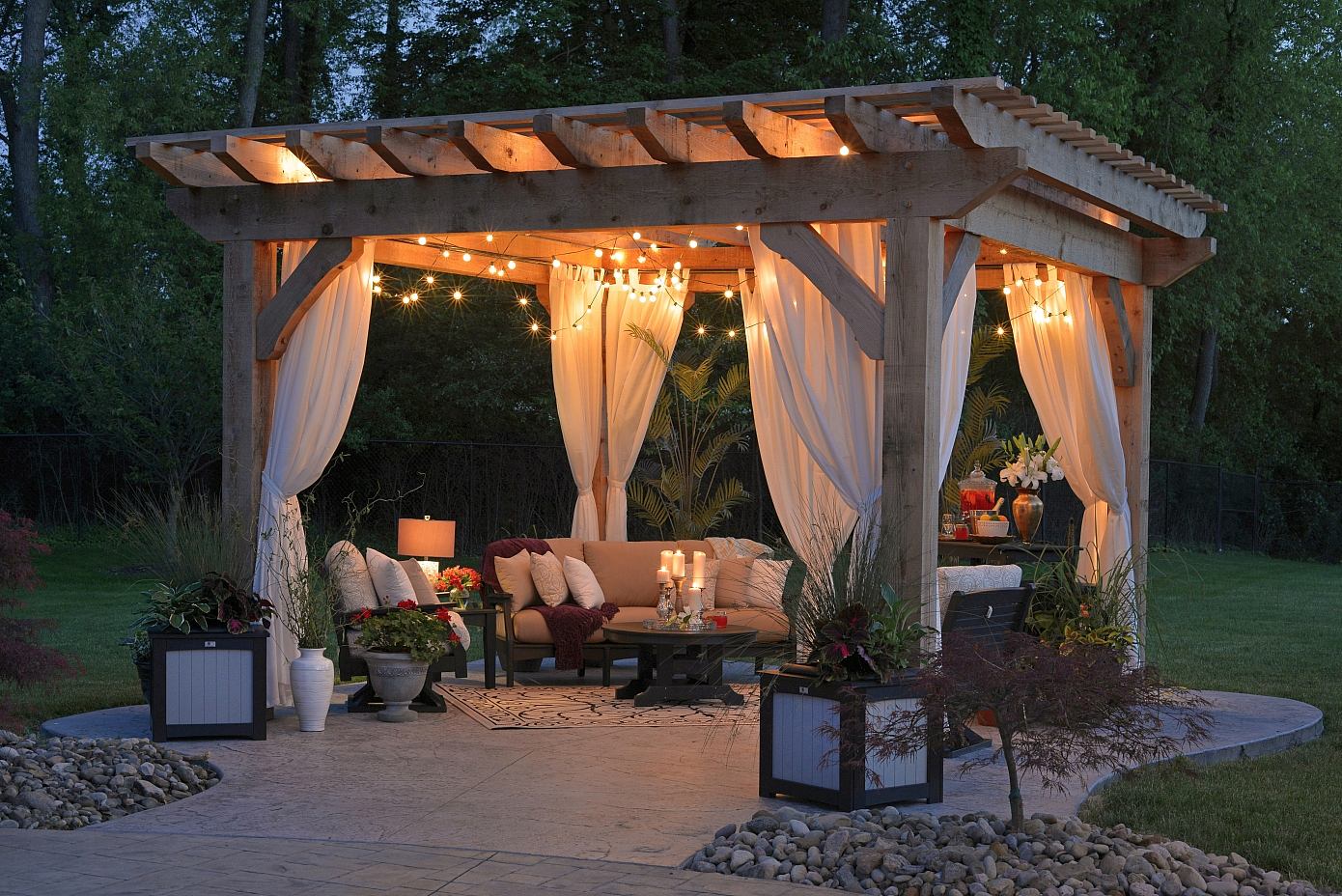Simple Outdoor Design Ideas for Your Backyard