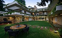 017-hovering-gardens-house-niraj-doshi-design-consultancy