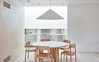 028-apartment-zverynas-heima-architects