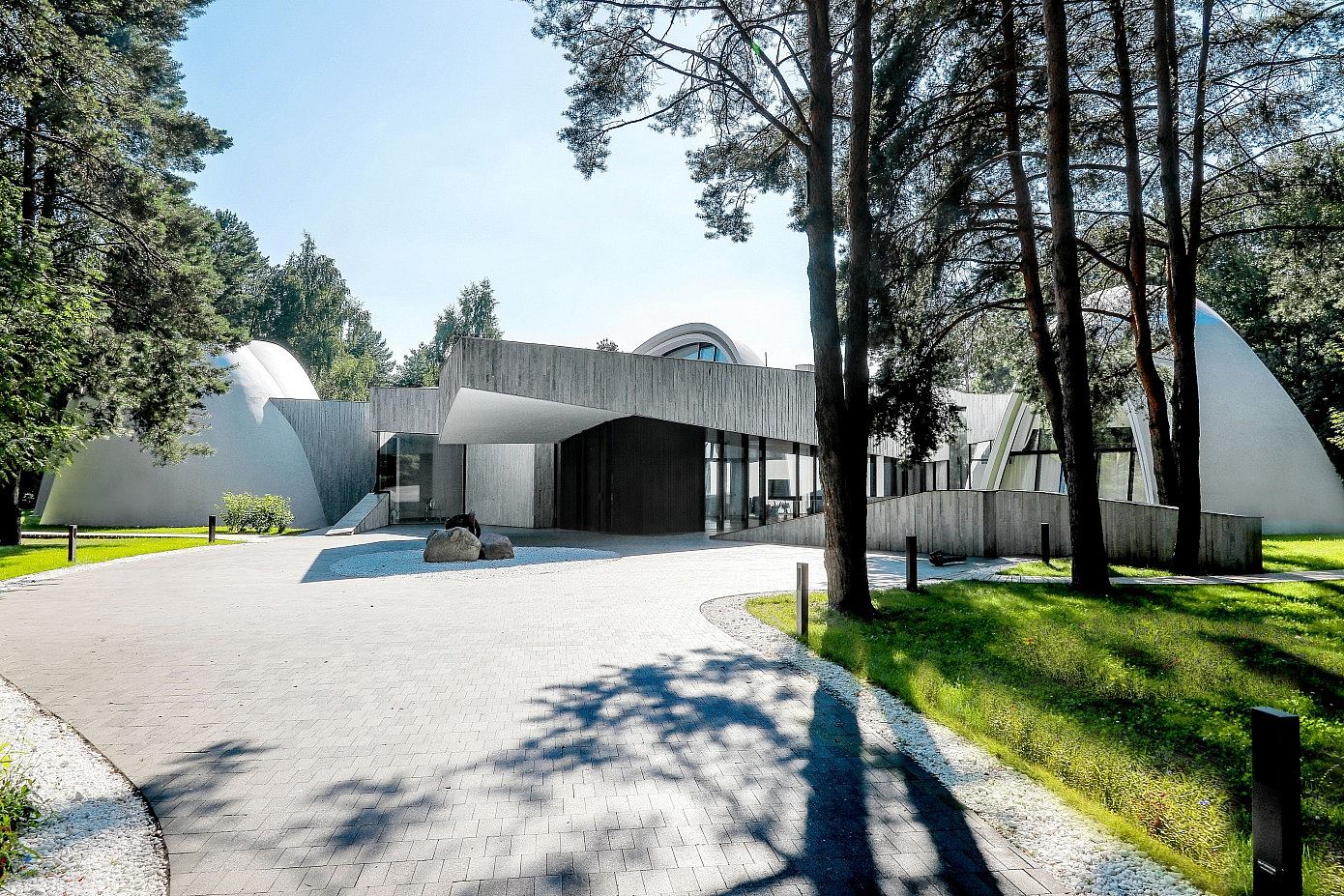 Villa Pirogovo by Erick Van Egeraat