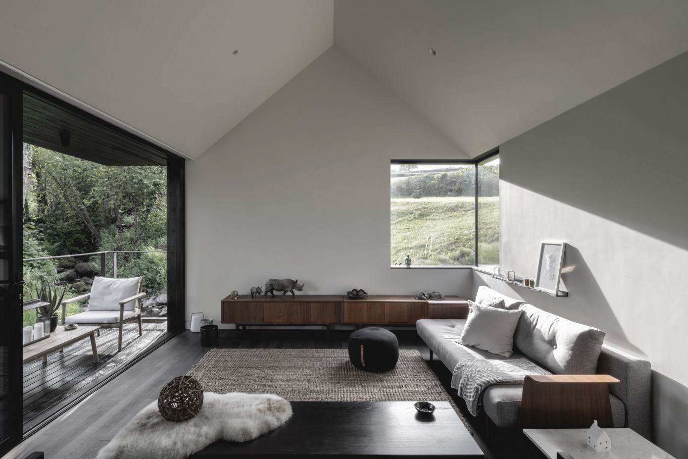 Bolgoed Maen by Jones Architects Studio