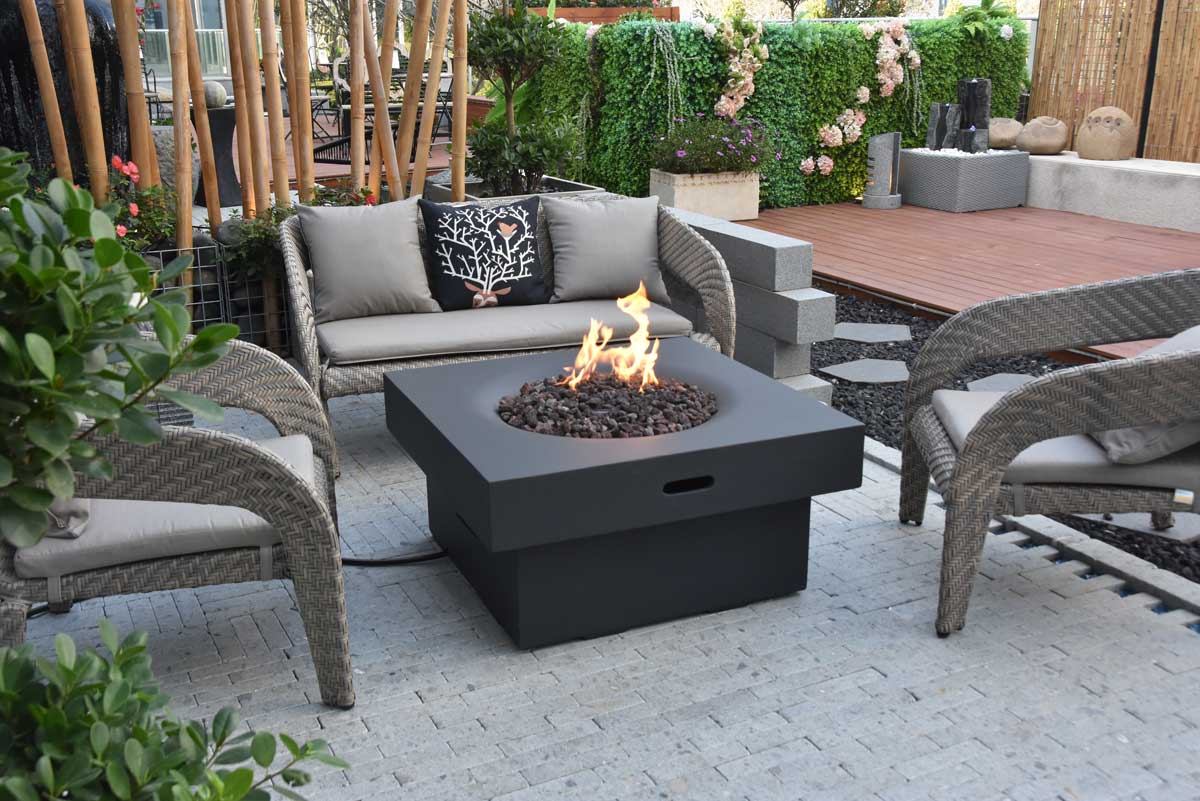6 Essential Products for Decorating Your Backyard For Summer