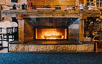 6-reasons-to-add-a-fireplace-to-your-home-this-year-3