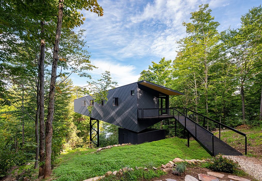 M.O.R.E. Cabin by Kariouk Architects | HomeAdore