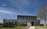 004-silky-black-house-joris-verhoeven-architecture