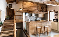 wood kitchen in cottage style