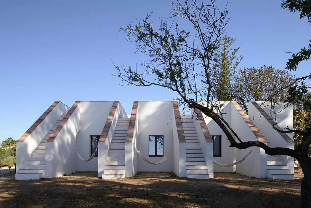 Casa Modesta by PAr. Plataforma de Arquitectura