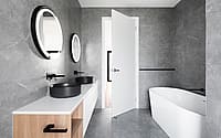 how-to-design-a-modern-bathroom-1