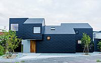 001-triangle-layer-house-maruta-architects