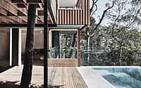 009-container-house-rama-architects