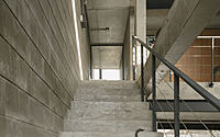 007-naked-house-penta-arquitectura