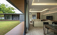 011-lomsak-residence-architectures-matter