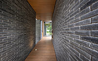 020-lomsak-residence-architectures-matter