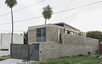 025-naked-house-penta-arquitectura