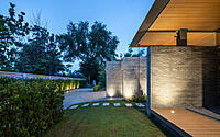 029-lomsak-residence-architectures-matter