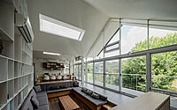 004-roof-house-emerge-architects-associates