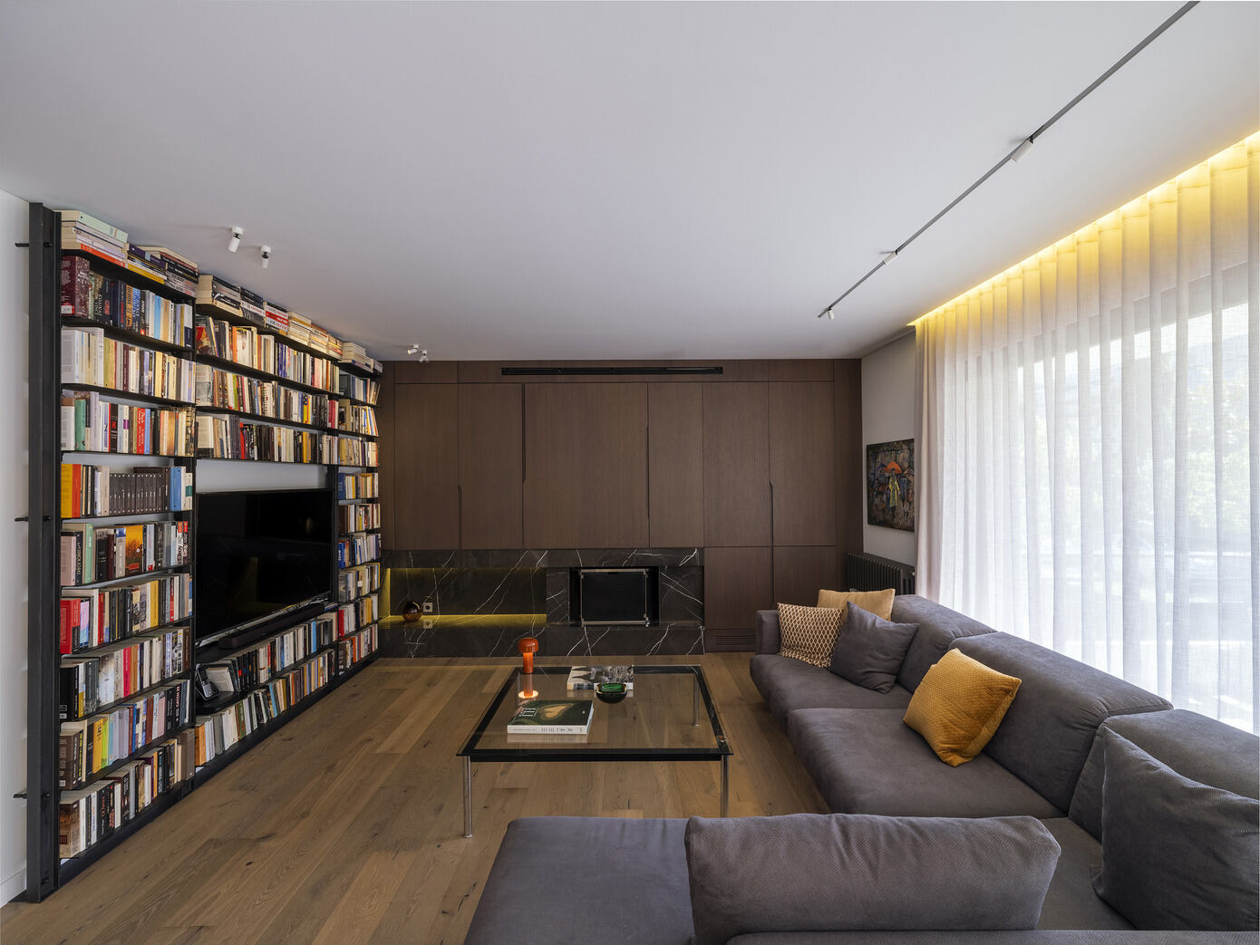 Apartment in Filothei by Barault Architects