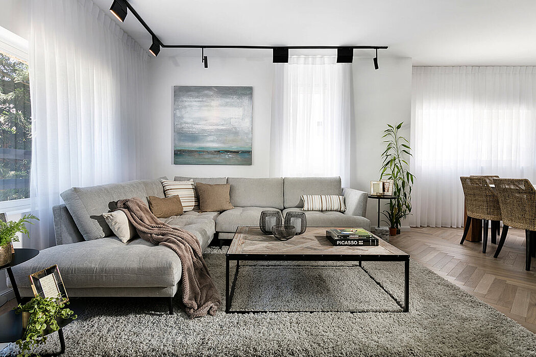 Ramat Hasharon Apartment: A Masterclass in Eclectic Design