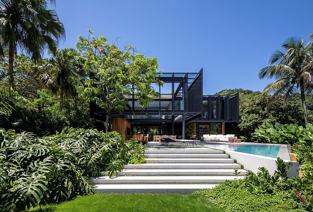 Paraty’s JSL House: Steel, Wood & Tropical Landscaping - 1