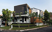 003-twisted-detached-house-phidias-indonesia