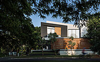 005-twisted-detached-house-phidias-indonesia