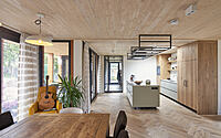 012-striking-wooden-house-derksenwindt-architecten