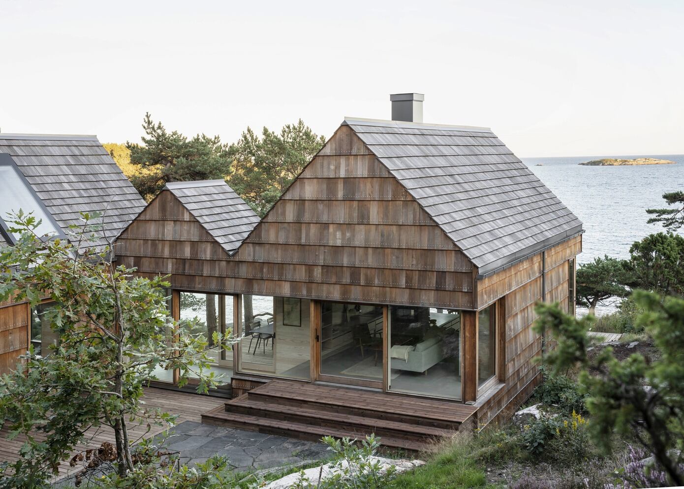 Saltviga House: A Norwegian Seaside Haven with a Twist