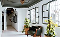 how-to-give-even-a-new-homes-interiors-a-vintage-look-002