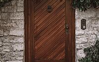 how-to-pick-the-perfect-front-door-for-your-home-006