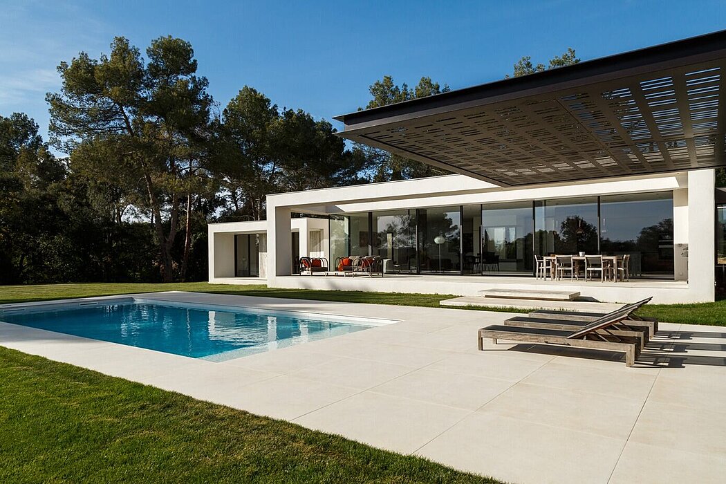 ALB House: A Minimalist Masterpiece in the South of France