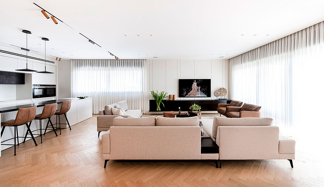 The Art of Design: Inside a Chic Penthouse Oasis in Israel - 1
