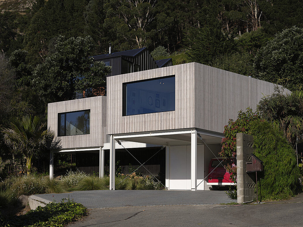 Ocean View Terrace House: Modern Marvel in Christchurch - 1