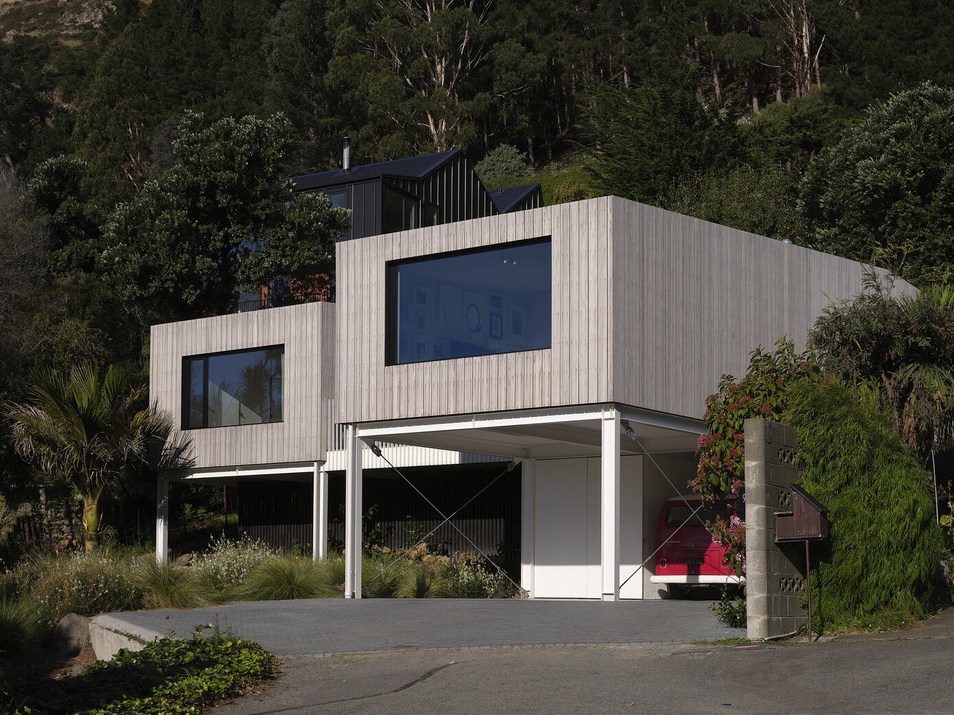 Ocean View Terrace House: Modern Marvel in Christchurch