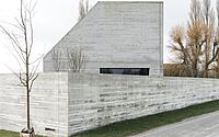 002-retreat-pringiers-pintelon-belgian-concrete-sanctuary